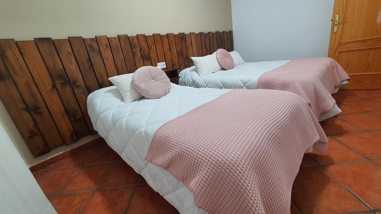 Alojamiento Rural Casa Inocente La Toba  Extérieur photo