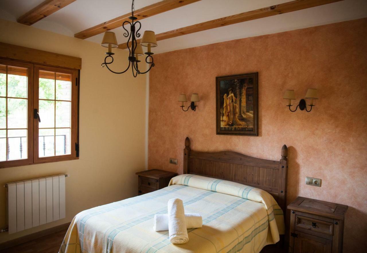 Alojamiento Rural Casa Inocente La Toba  Extérieur photo